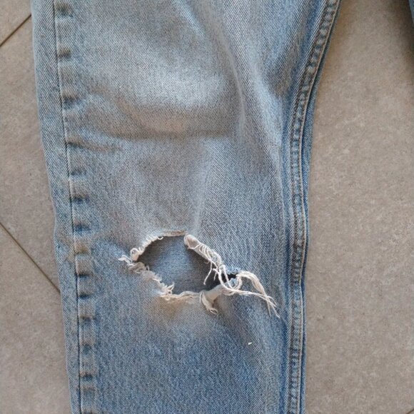 Men's used Levi's 501 'Shrink to Fit' button fly - 35 x 34 (34 x 30) - Picture 5 of 5